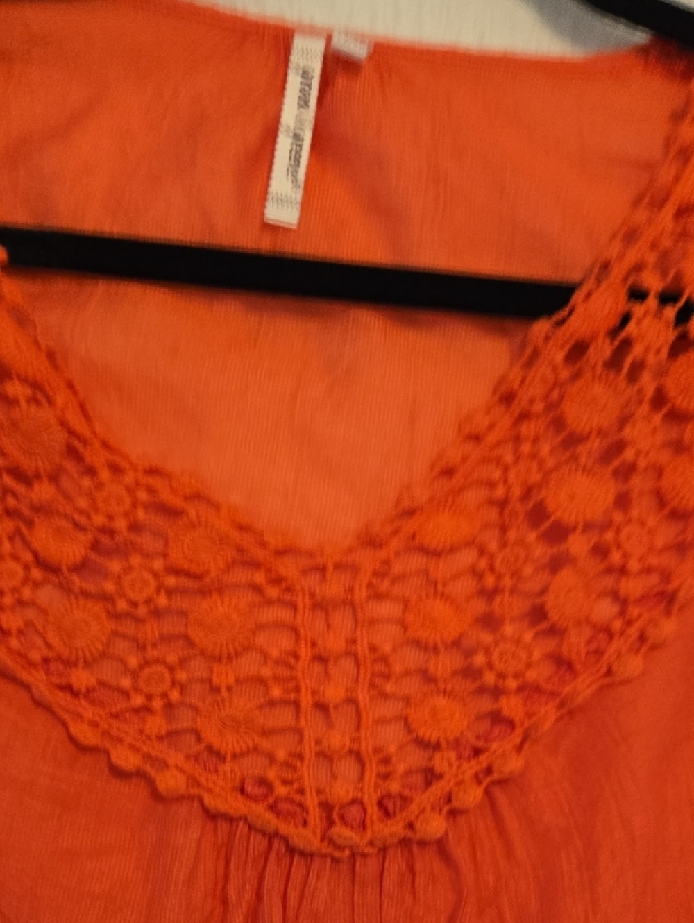❤️❤️❤️grand & greene Bright Orange Crochet-Trim V-Neck Tunic - Picture 5 of 5